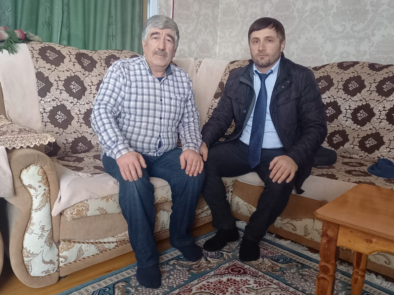 Директор  центра социального обеспечения населения  Минтруда РД в Цунтинском районе Газимагомед  Абакаров посетил участников ветеранов Афганцев и  семью героически  погибшего при выполнении интернационального долга в Афганистане награжденного орденом.