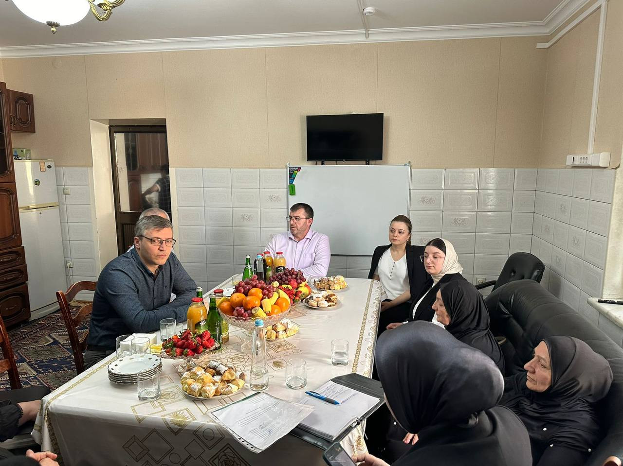 Встреча с вдовами и матерями погибших на Специальной военной операции.