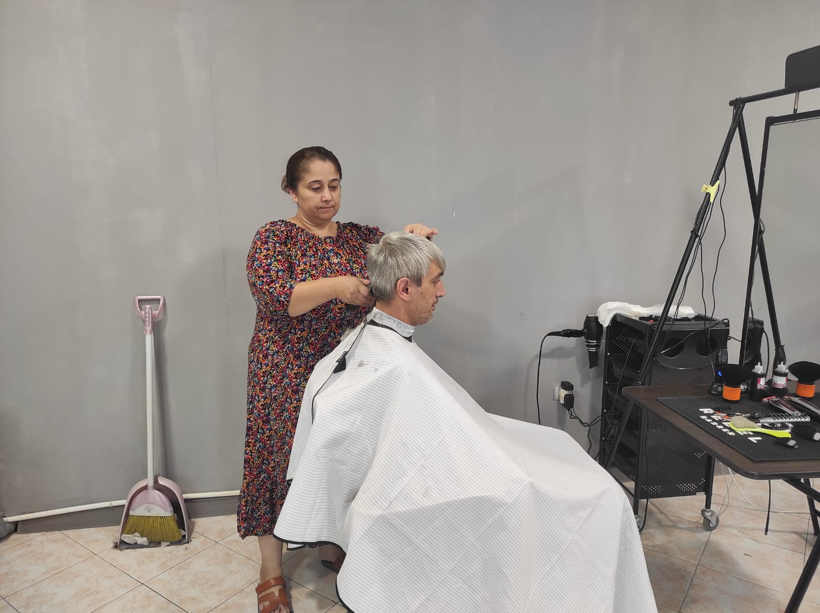 Елена Курбанова из Сергокалинского района заключила социальный контракт на открытие собственного дела с управлением соцзащиты