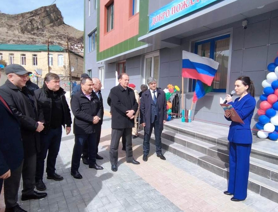 В райцентре Гунибского района состоялось торжественное открытие типового детского сада