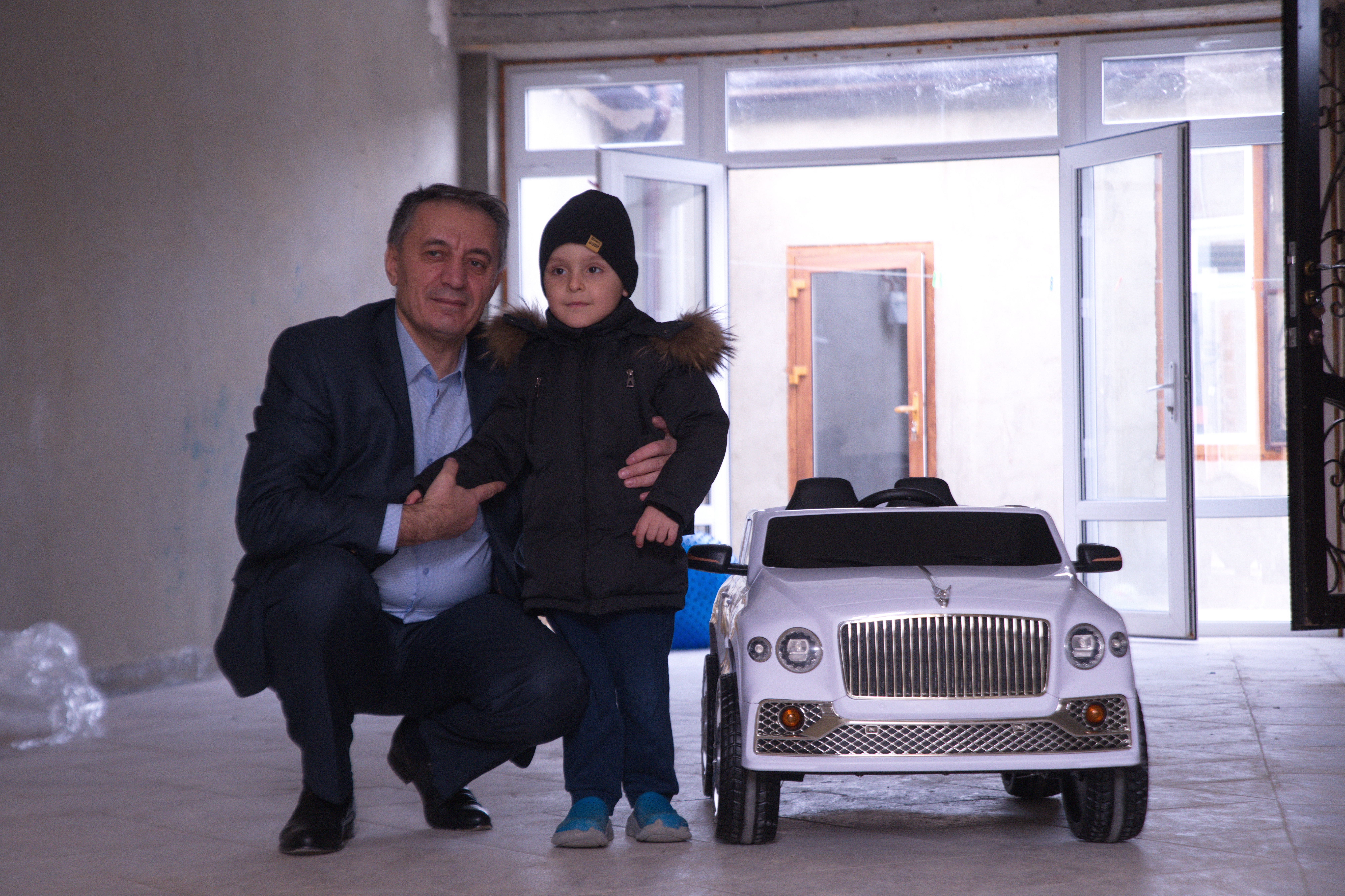 Абдурахман Махмудов  исполнил пожелание  маленького Османа из Буйнакска в рамках акции «Елка желаний»