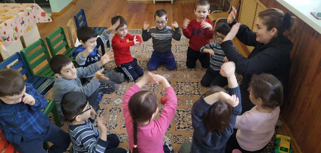 В Республиканском центре социальной помощи семье и детям при реабилитации ребятишек большое внимание обращают на процесс развития их возможностей