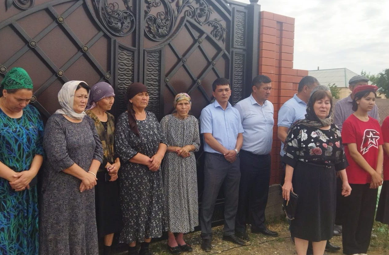 Установлена Мемориальная плита участнику СВО Шамсудинову Алибеку