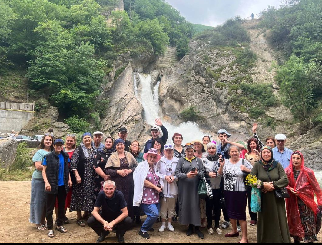 Более 40 подопечных Минтруда Дагестана в Дербенте, совершили экскурсию по туристическим объектам республики