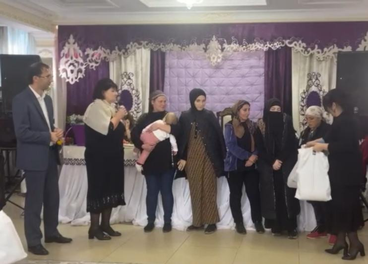 День матери