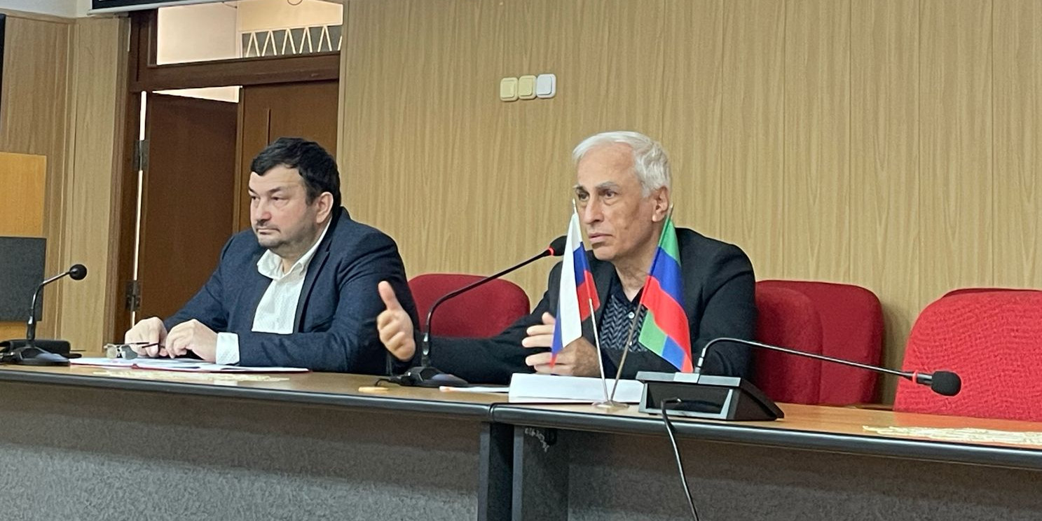 Госслужащих Минтруда РД на семинаре-совещании ознакомили с новыми рекомендациями по заполнению формы о доходах, расходах и имуществе