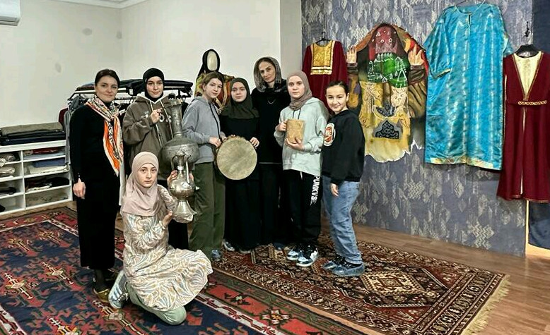 Занятие на тему «Традиционные костюмы народов Дагестана».