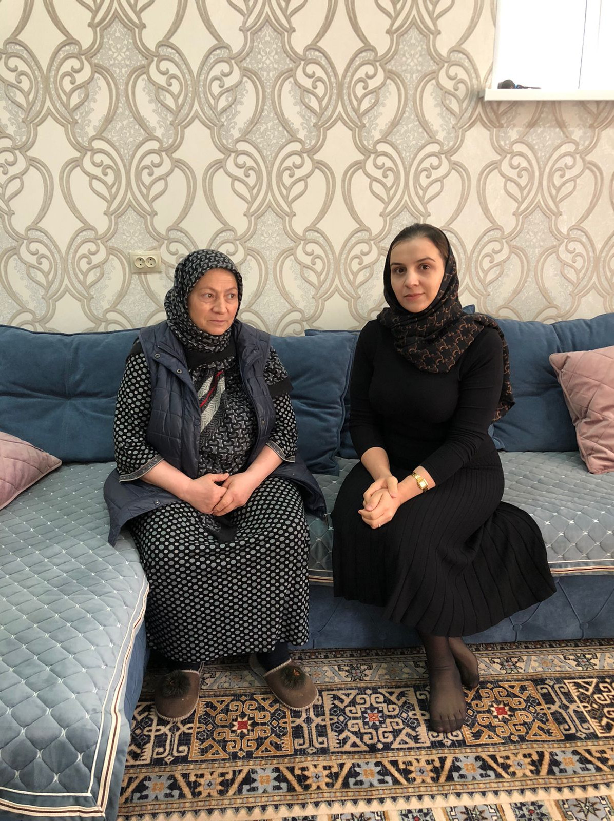 Психолог центра Социального обслуживания населения, отделения на дому детей и семей с детьми Алишейхова З.Я посетила детей возвращённых из Сирии.