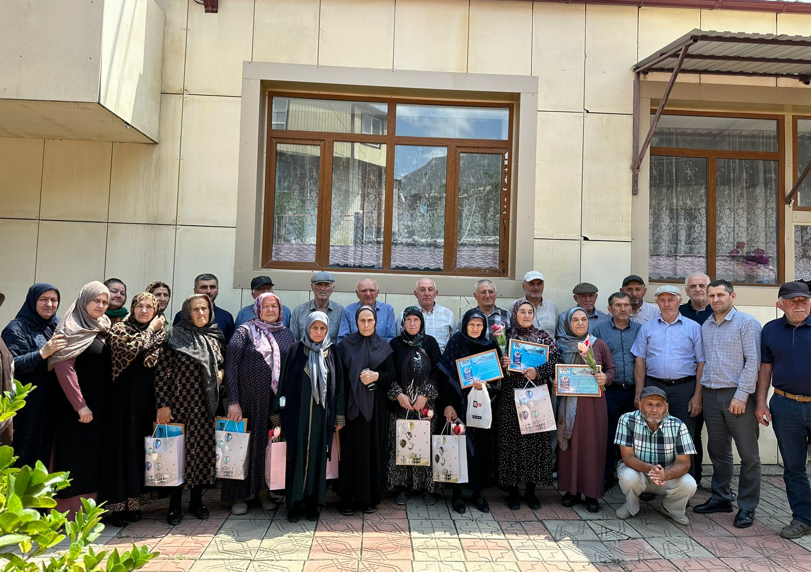 С любовью и  верностью.  В Цумадинском районе наградили самые крепкие семьи.