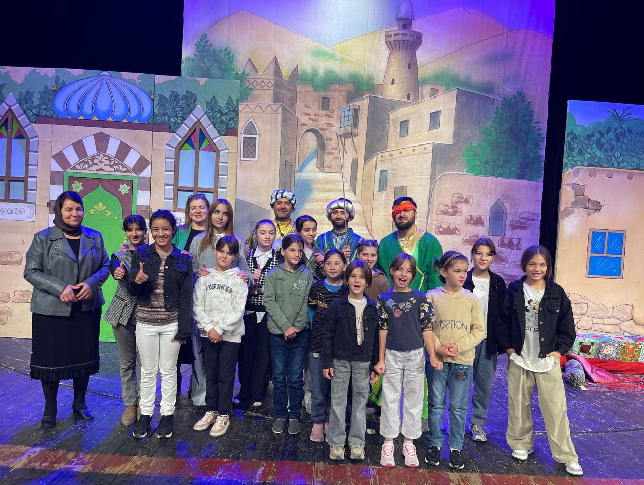 Воспитанники Центра посетили музыкальную сказку «Али-баба и сорок разбойников»