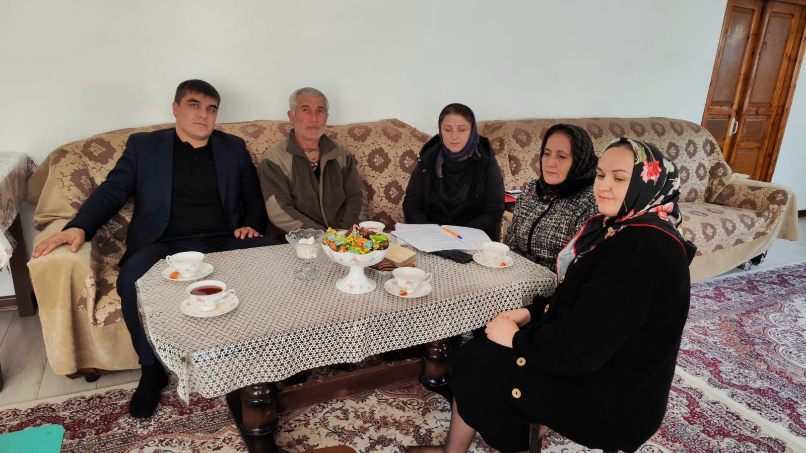 В Табасаранском районе социальные работники посетили семьи погибших в ходе СВО военнослужащих