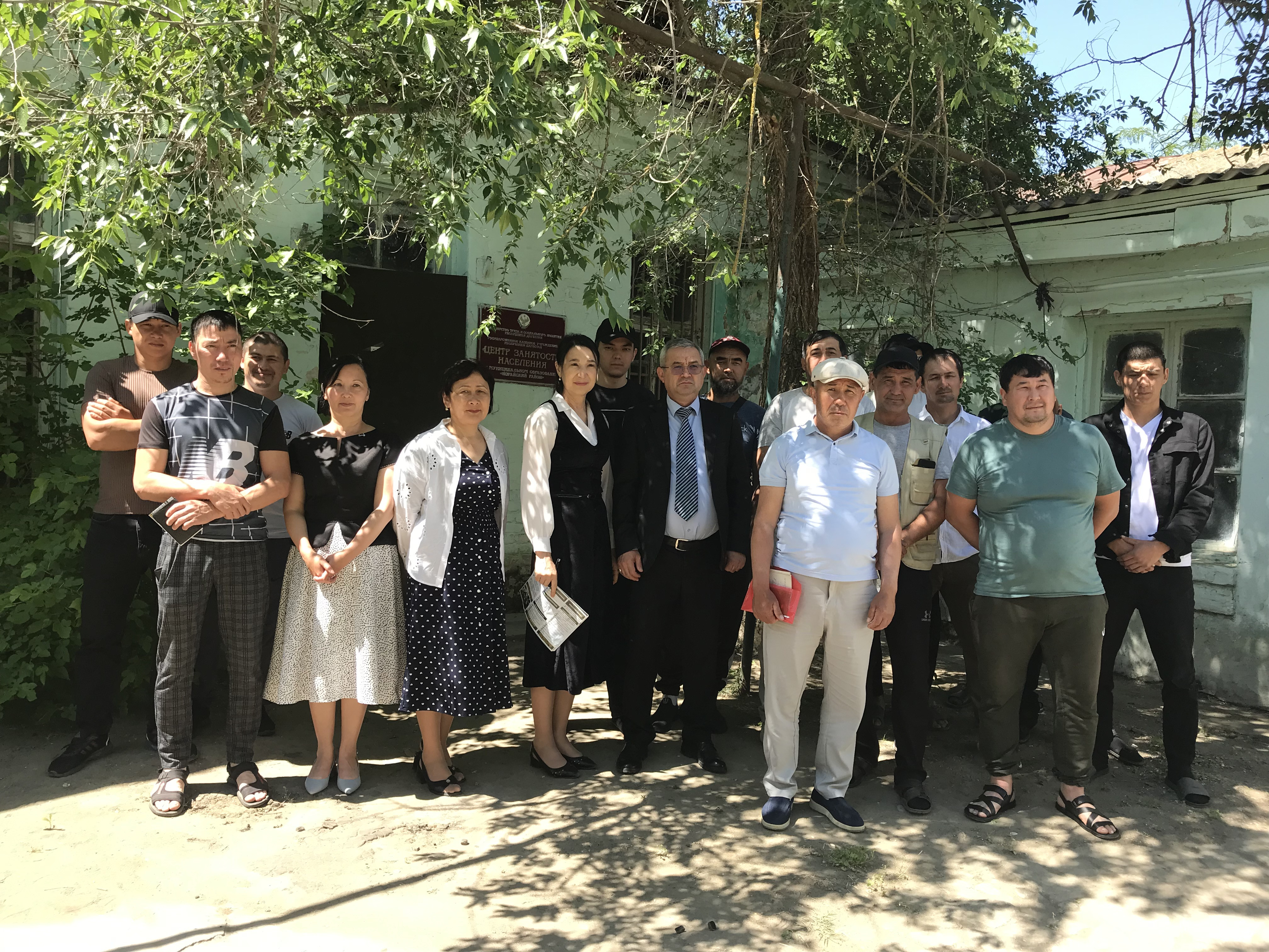 Встреча с безработными гражданами с целью информирования об условиях поступления на службу по контракту