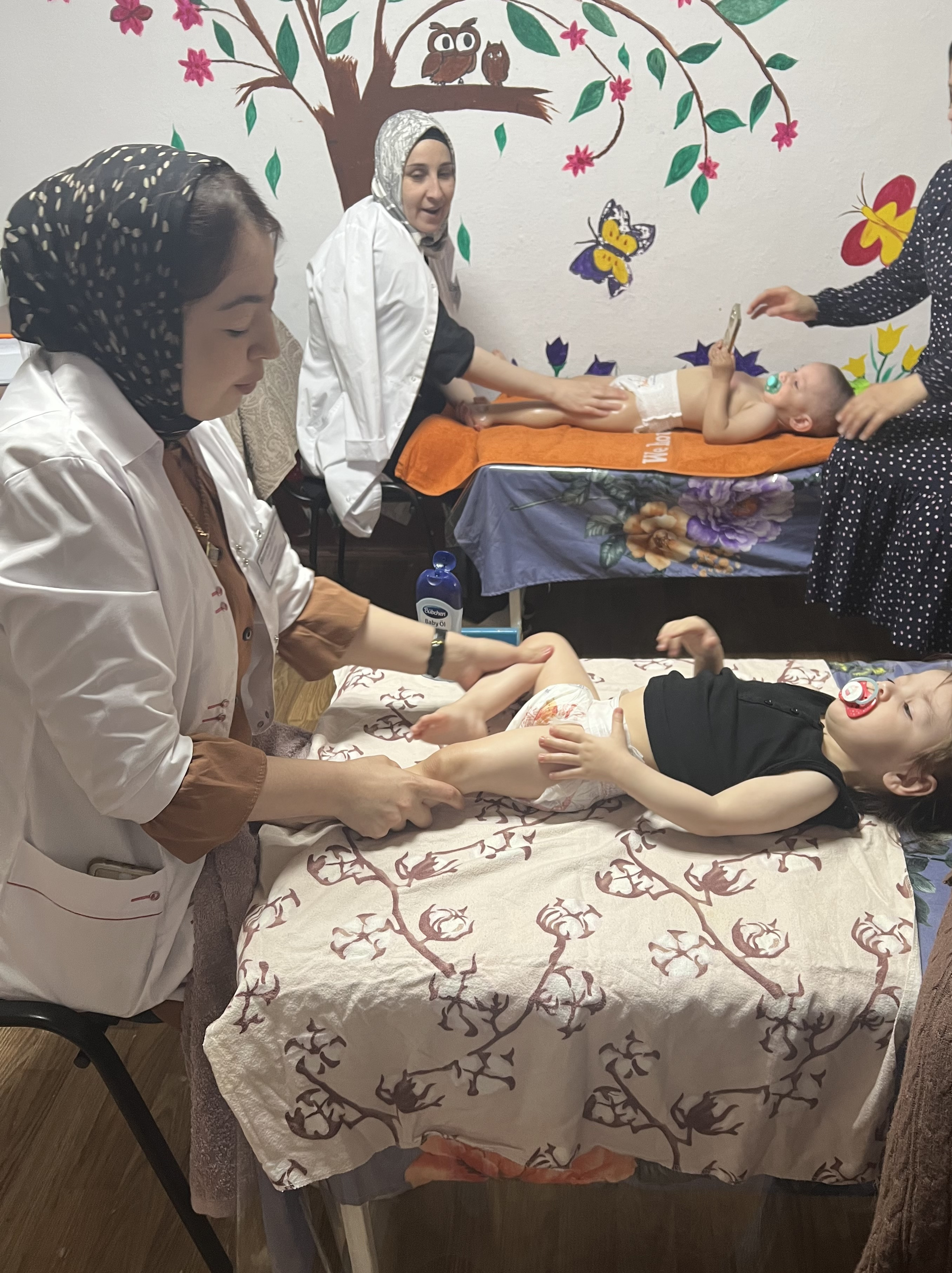 ?В нашем Центре каждый день проводятся массажи при различных патологиях, одним из них является «Дисплазия тазобедренных суставов».