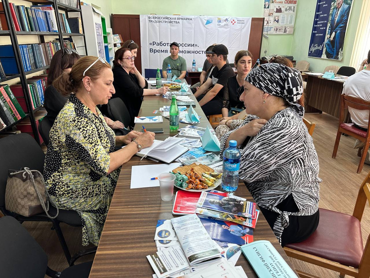 Центр занятости населения города Избербаш провел ll этап Всероссийской ярмарки трудоустройства «Работа России.Время возможностей»