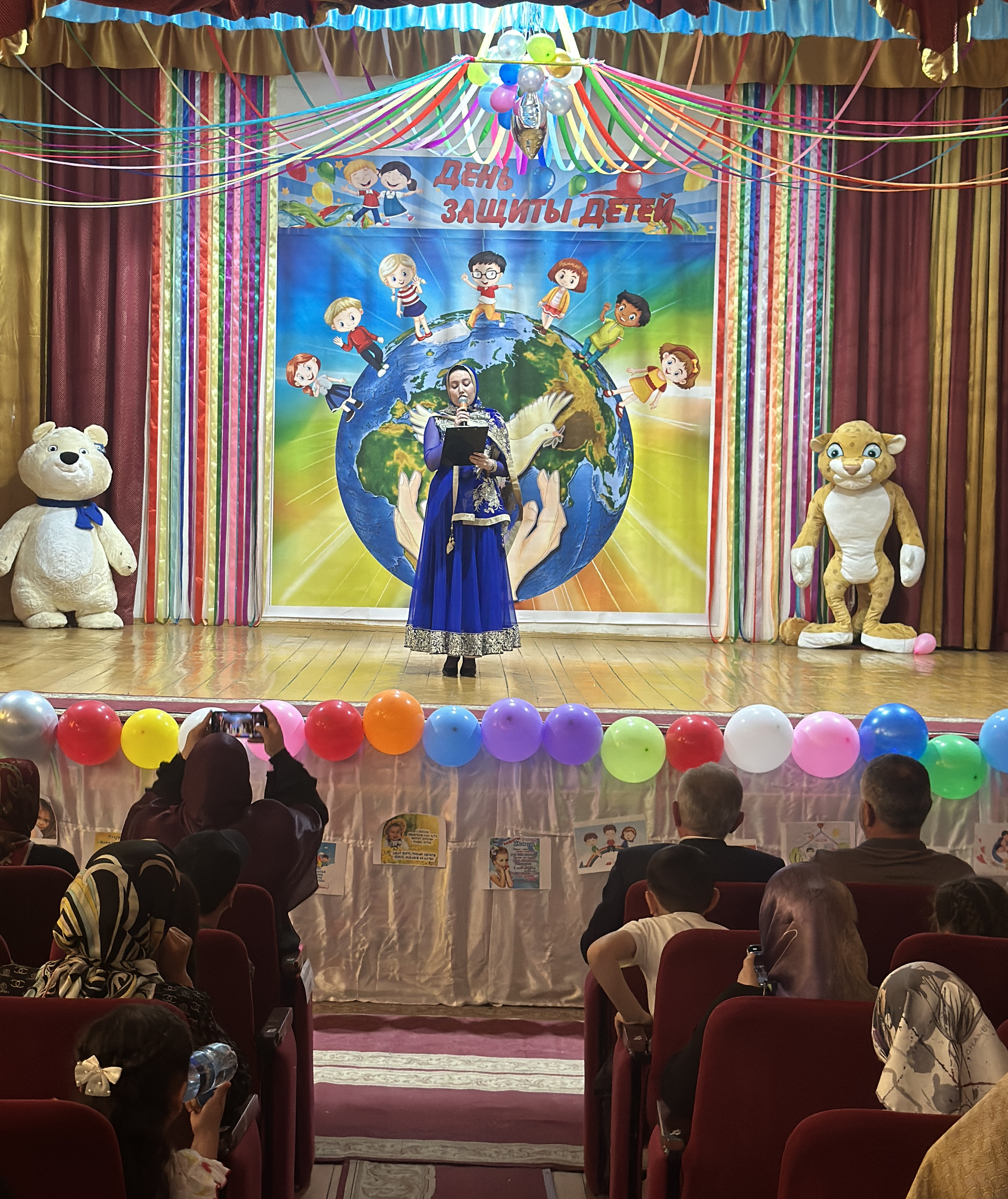 В преддверии Международного Дня защиты детей, работники комплексного центра социального