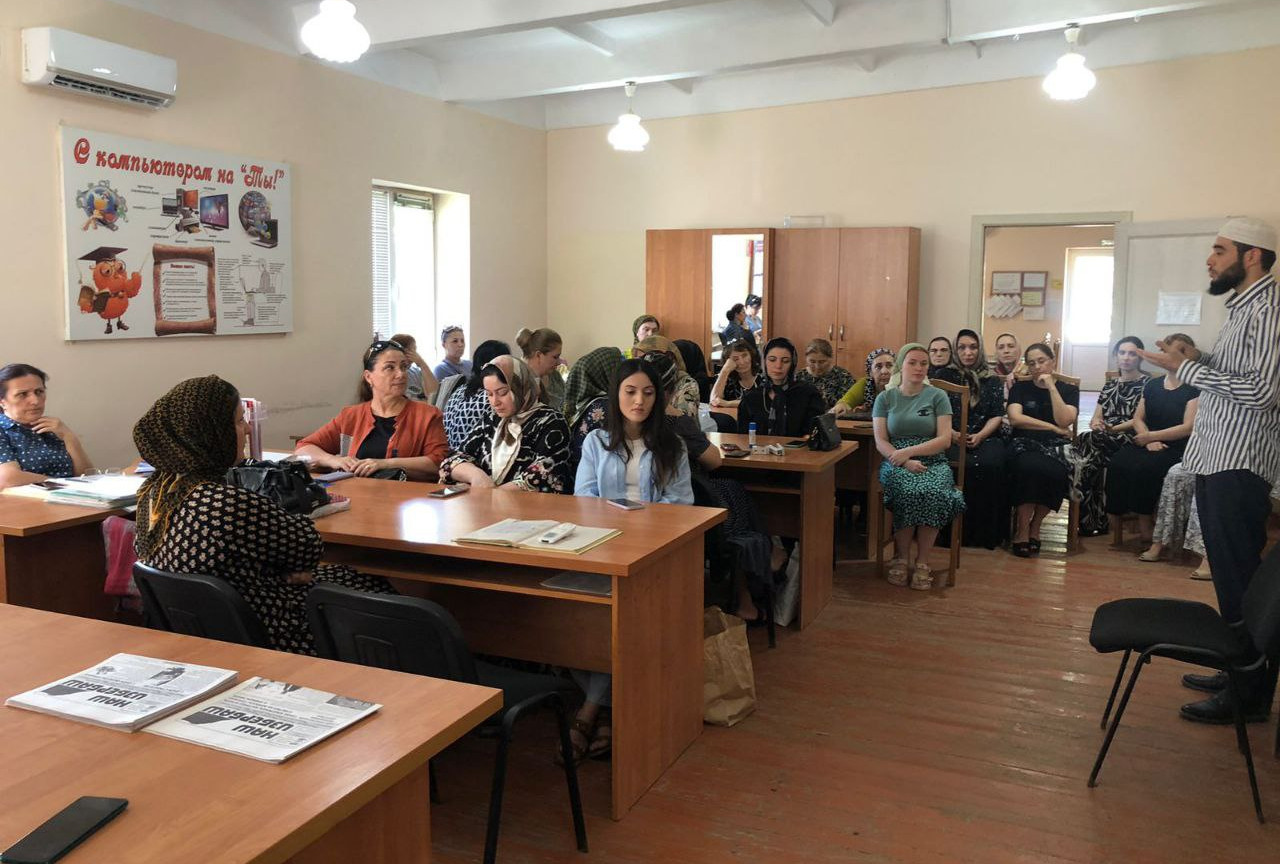 Беседа с руководителем отдела просвящения г. Избербаш