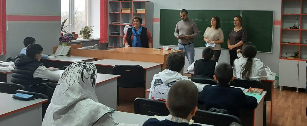 Специалисты Комплексного центра Минтруда РД в Сулейман-Стальском районе проконсультировали школьников по юридическим вопросам