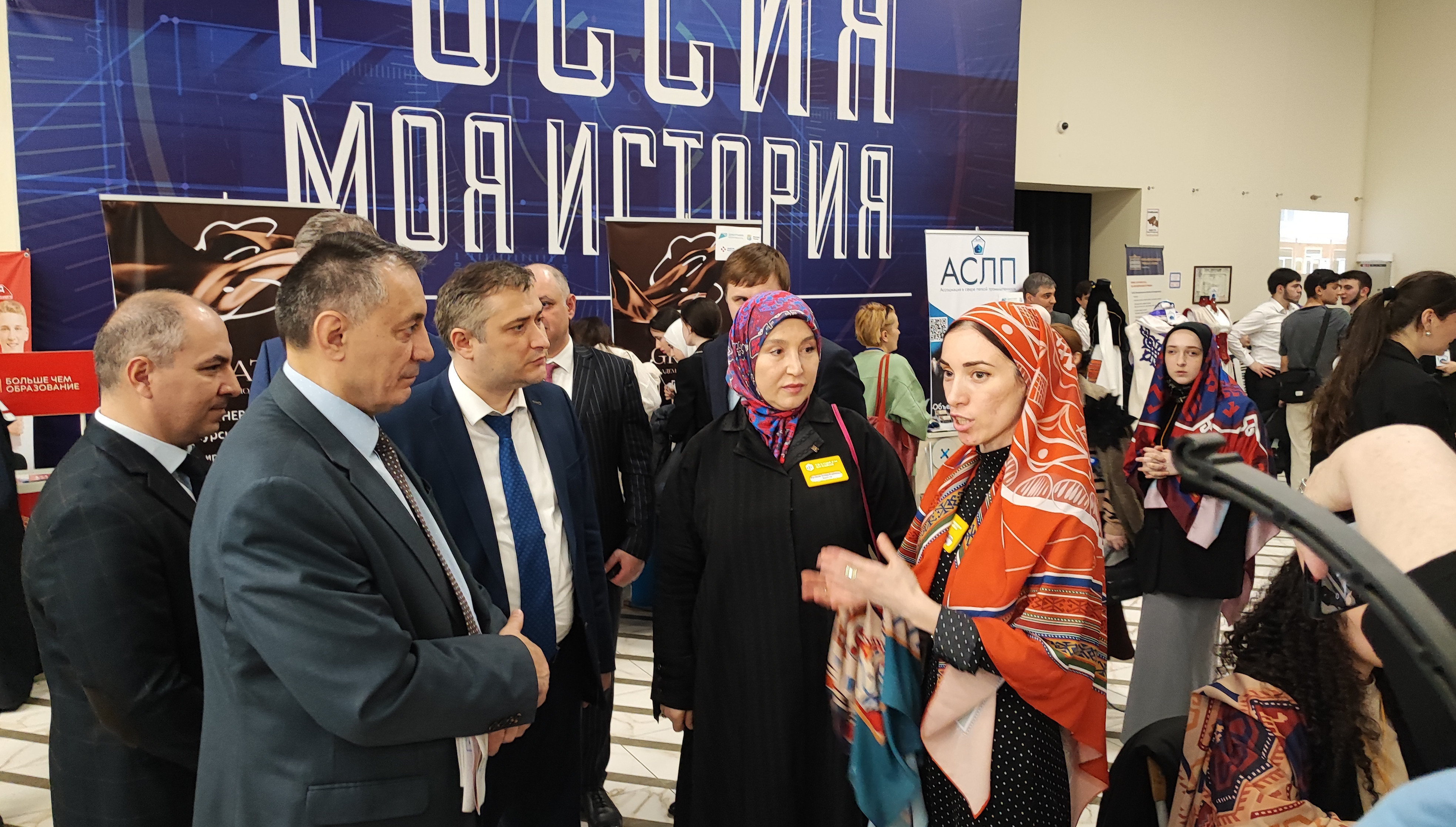 В Дагестане стартовал Региональный этап Всероссийской ярмарки трудоустройства "Работа России. Время возможностей"