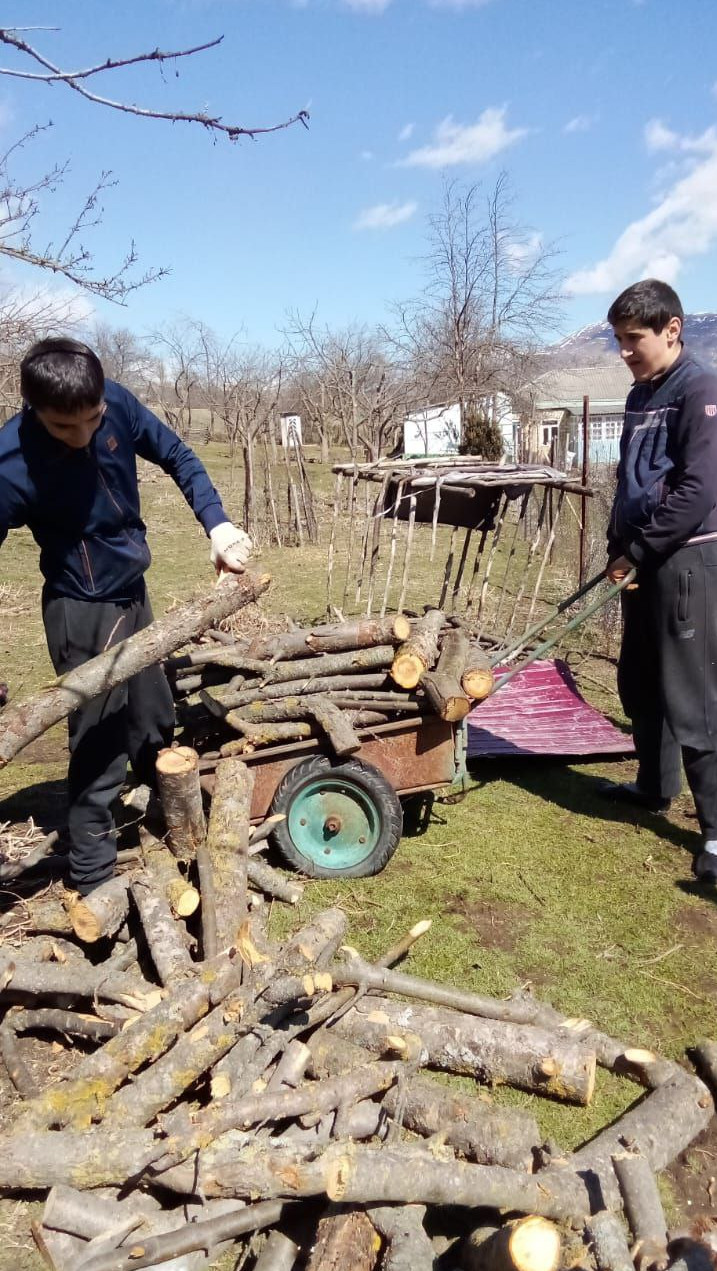 Соц работник Исмаилова