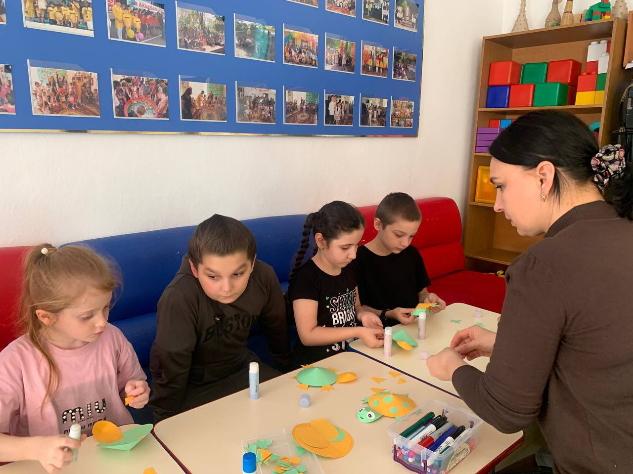 Творческое занятие по объемной аппликации «Весёлые черепашки».