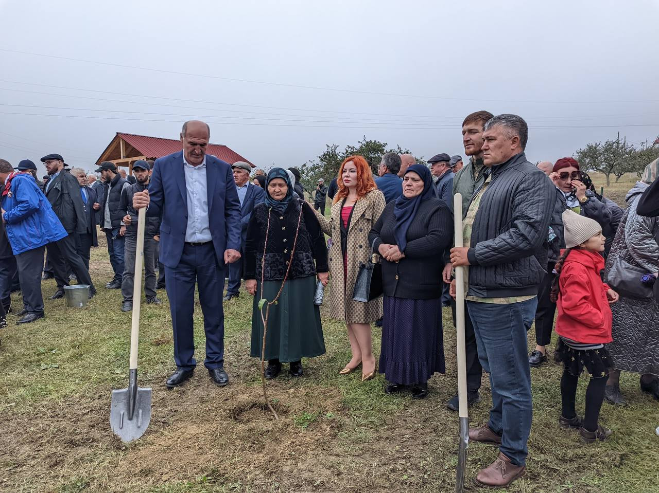 Хунзахский район присоединился к Всероссийской патриотической акции «Сад памяти», которую проводят в рамках "Года семьи".