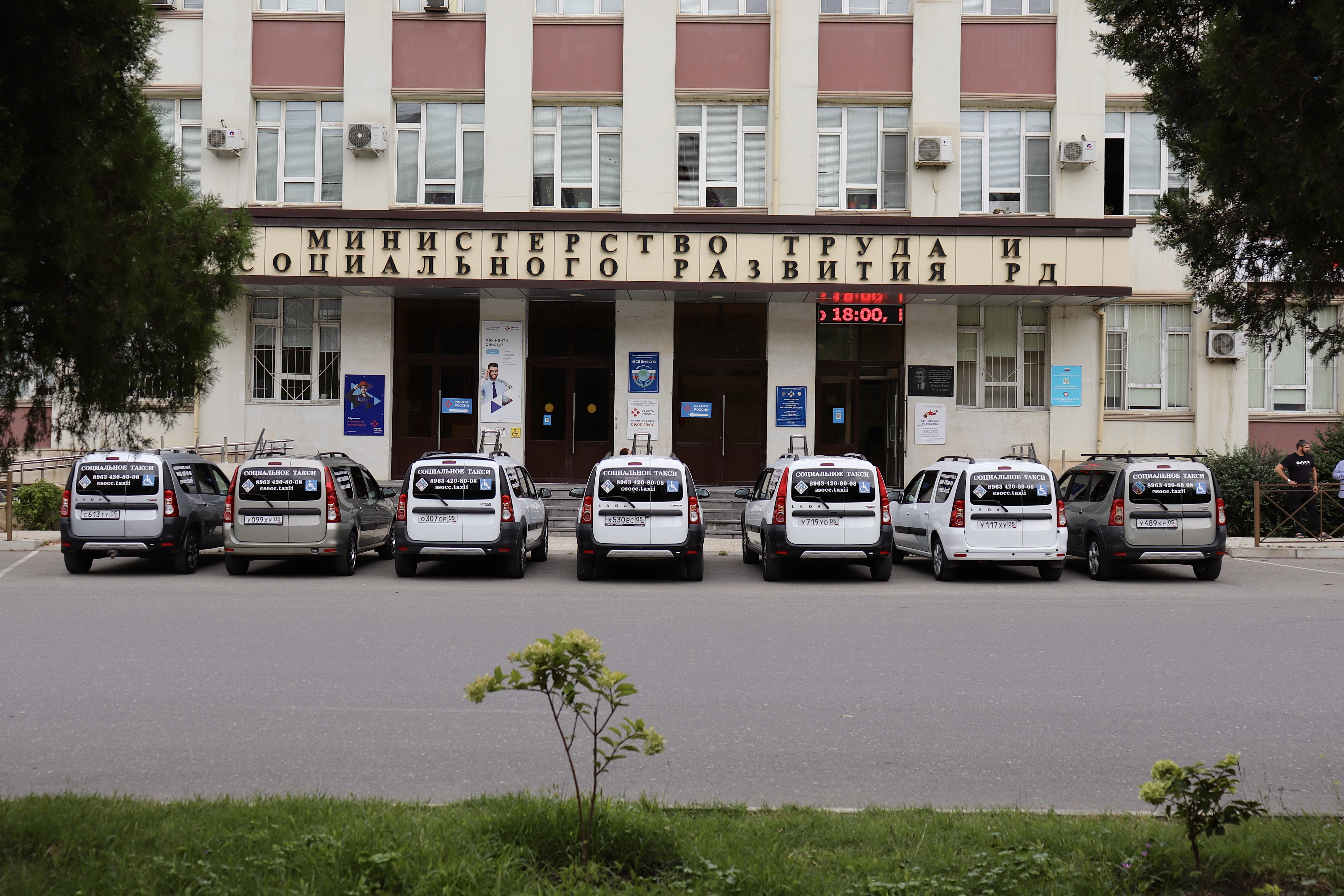 Услугами социального такси в июле воспользовались более 350 граждан с ОВЗ