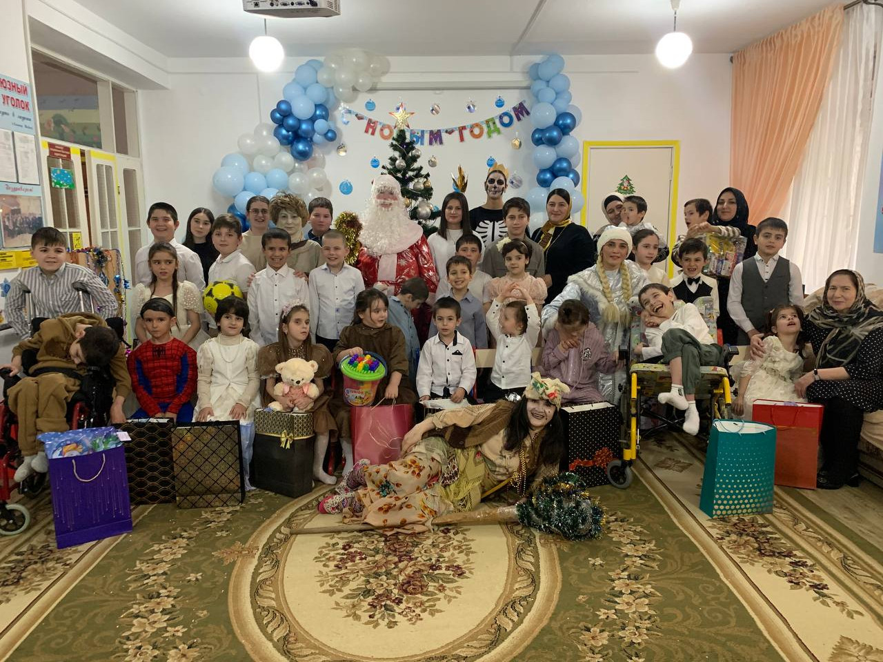 Праздничное мероприятие «Новогодние приключения»