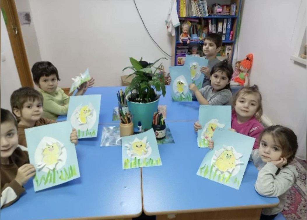 Аппликация "Вылупление цыпленка"