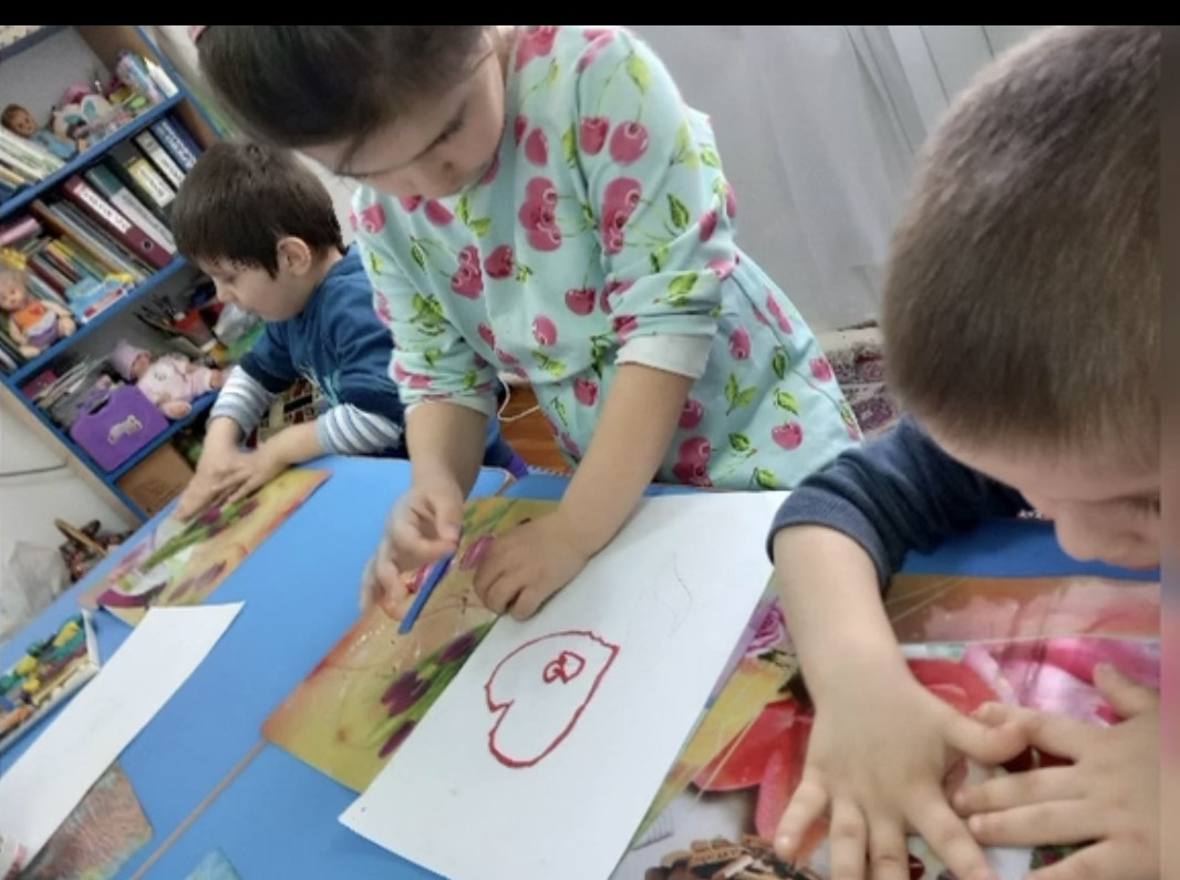 Аппликация "Цветочек с любовью"