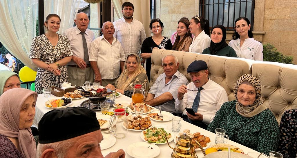 В Комплексном  центре  Минтруда РД в Хасавюртовском районе состоялось чествование супружеских пар,  проживающих вместе 50 и более лет