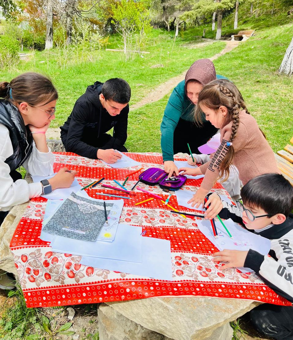 1 этап республиканского конкурса детских работ "Наша семья" проведенный среди обслуживаемых детей