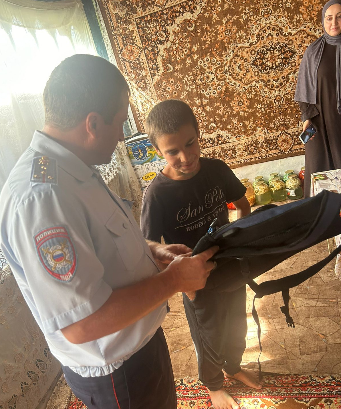 акция "собери ребенка в школу"