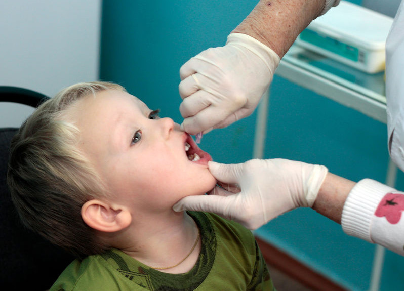 Прививку против полиомиелита может и должен получить каждый ребенок!