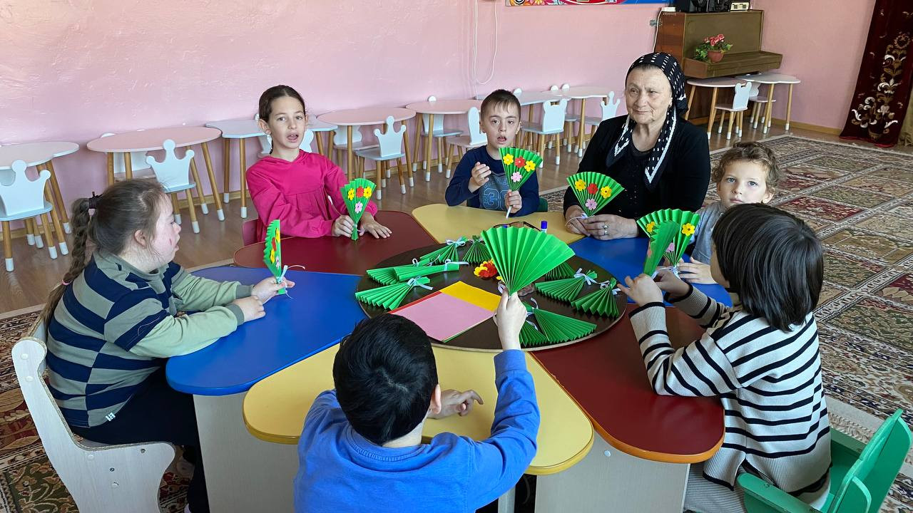 Проведение тематической недели "Мамочке моей любимой!" ко Дню матери для детей с ОВЗ