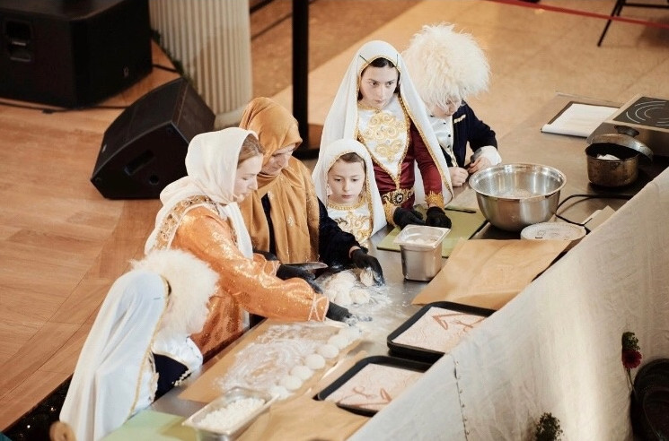 Многодетная семья Казанбиевых продемонстрировала кулинарное мастерство на конкурсе «Семейные рецепты»