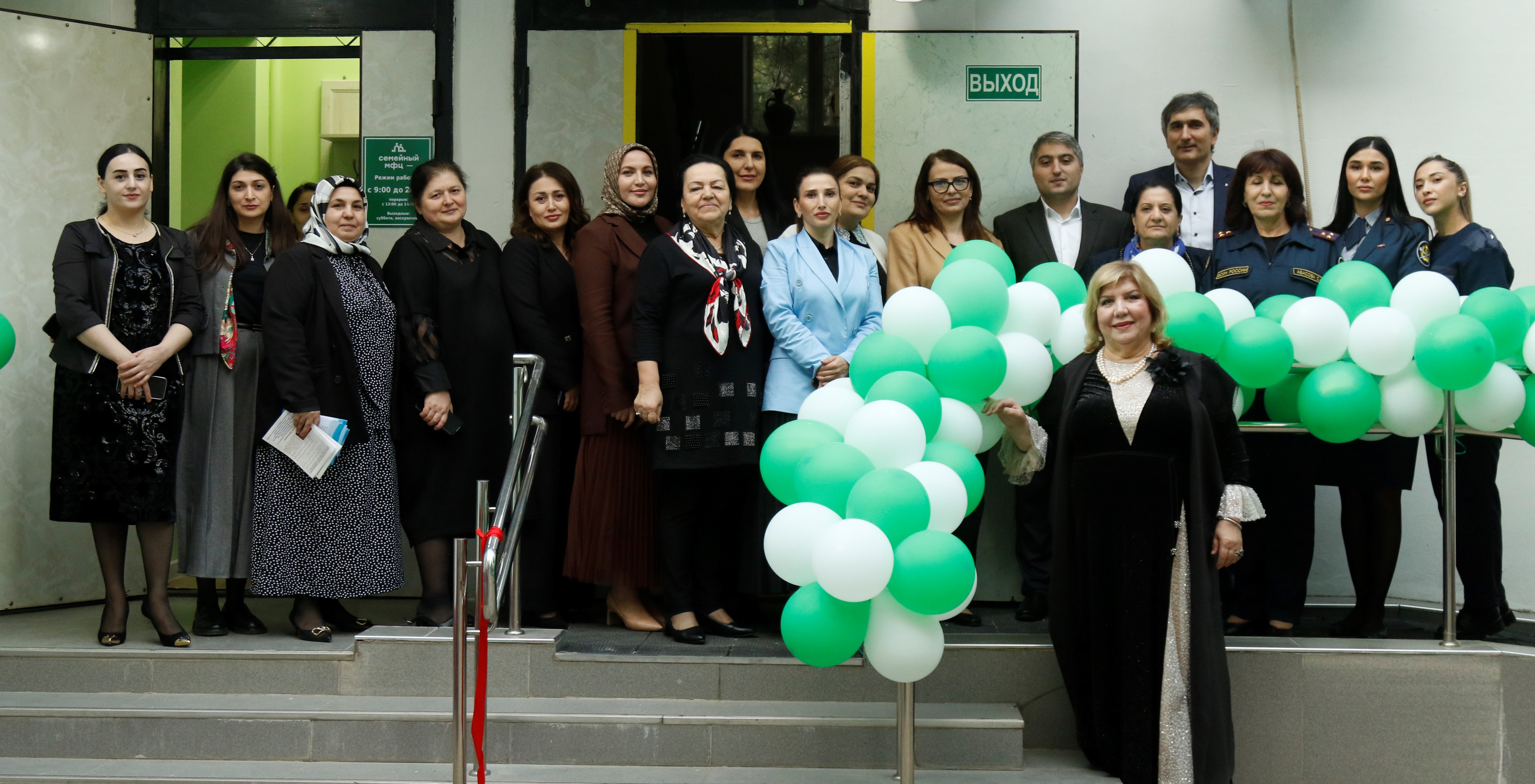 В Махачкале в рамках Года семьи на базе Республиканского центра социальной помощи семье и детям состоялось открытие Семейного МФЦ