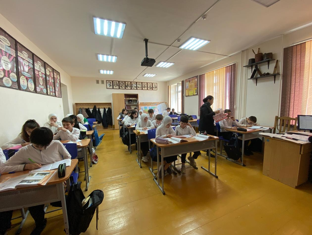 Раздача памяток "Внимание, терроризм!"