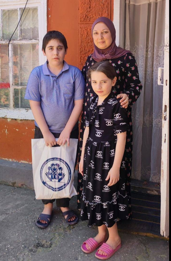 Благотворительная акция по раздаче жертвенного мяса