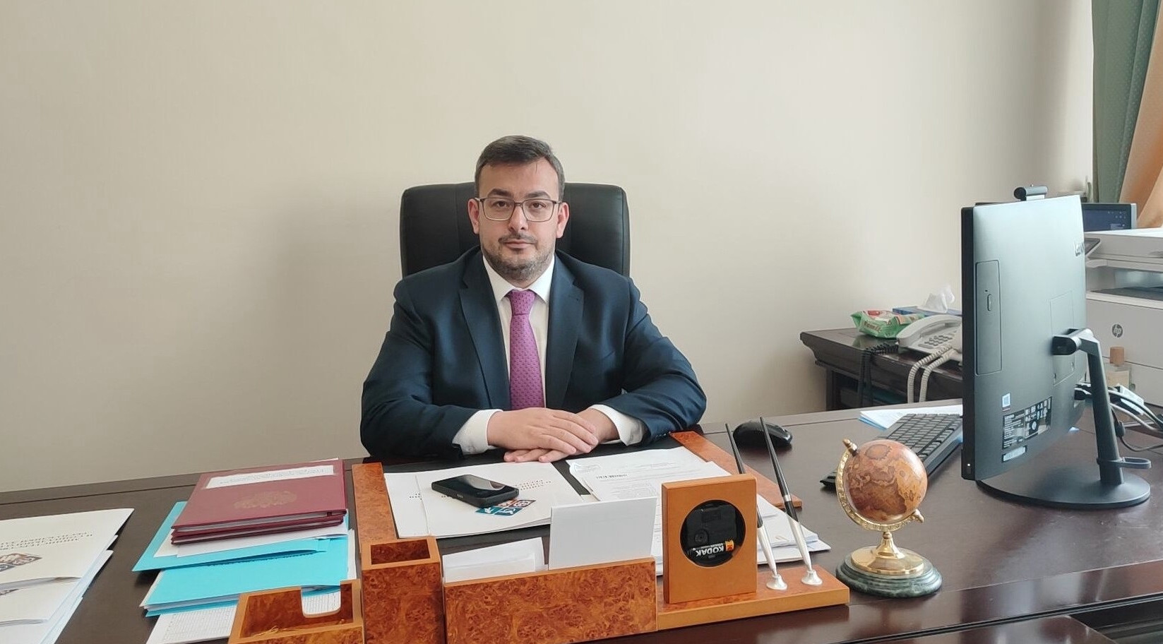 Работники Минтруда РД под руководством Магомедзагида Кихасурова в режиме ВКС приняли участие в совещании Минтруда России по Всероссийской ярмарке трудоустройства