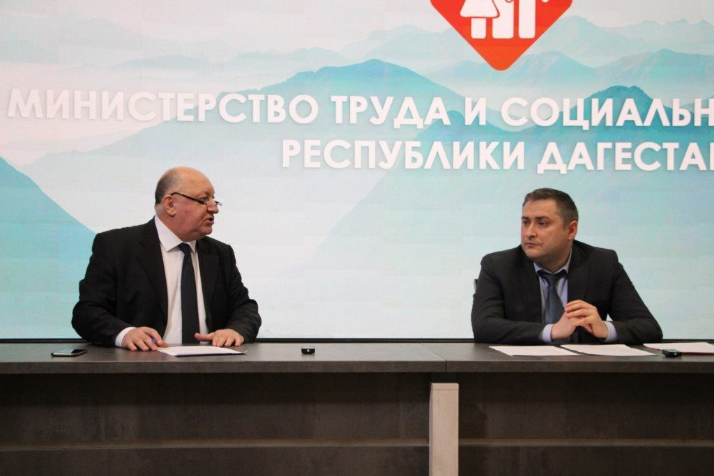 Мурад Казиев в рамках пресс-конференции на площадке РИА «Дагестан» рассказал о проведении в апреле Всероссийской ярмарки трудоустройства.