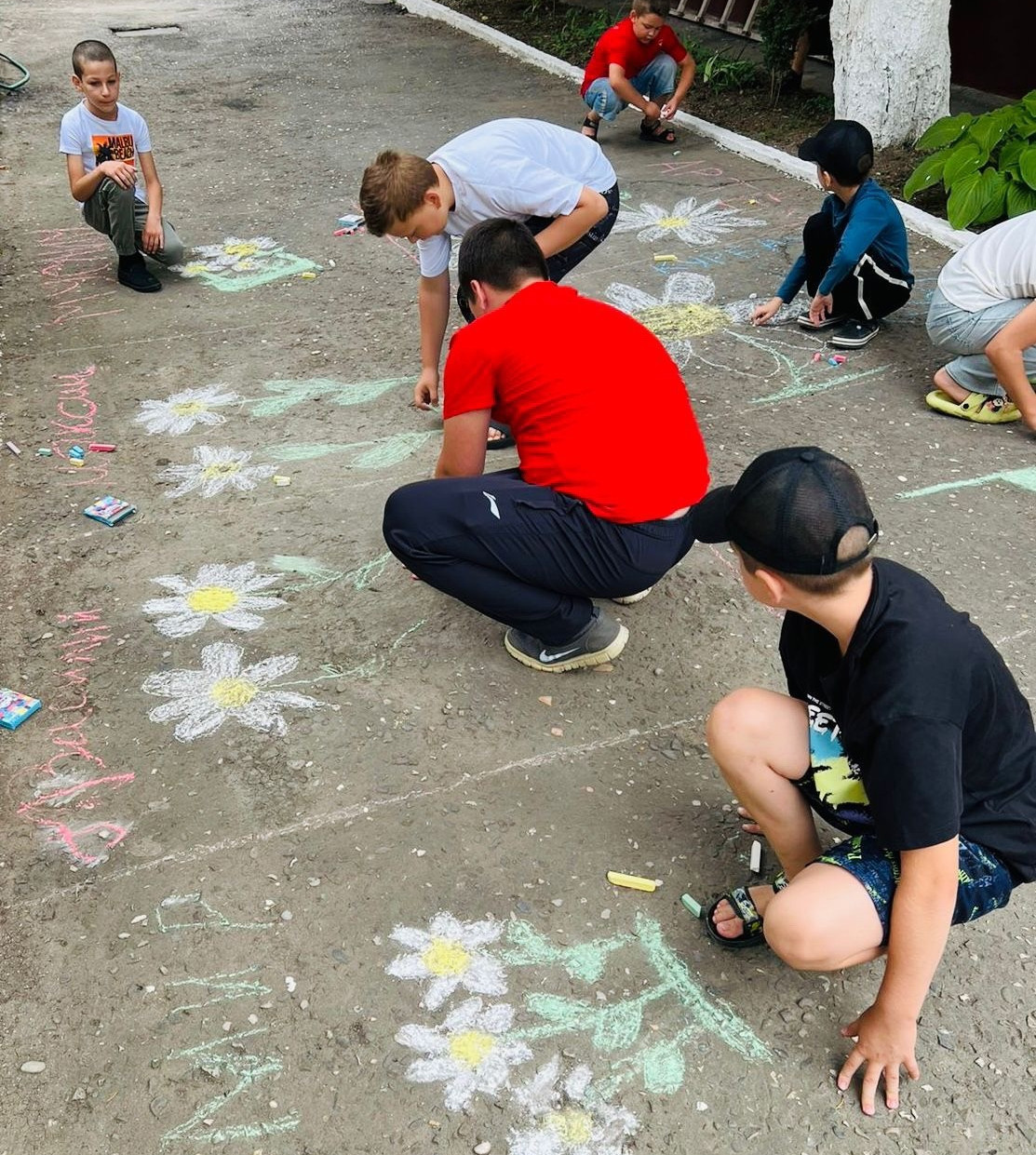 Конкурс "Ромашки на асфальте"