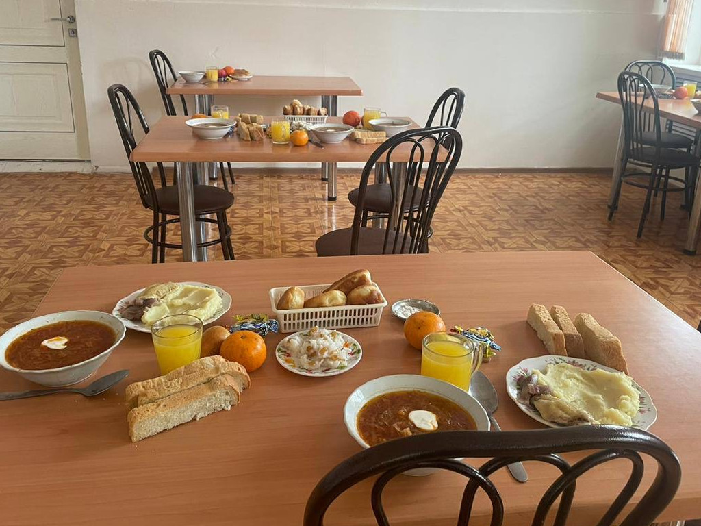 Ежедневный контроль качества предоставления услуг по организации «горячего питания» в стационарном отделении.