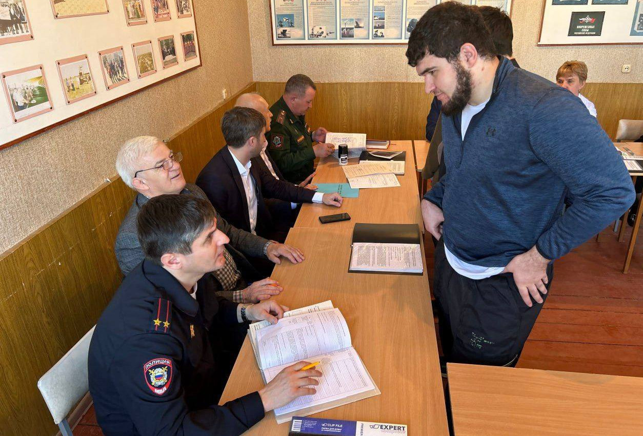 С 1 апреля в России стартовала призывная кампания