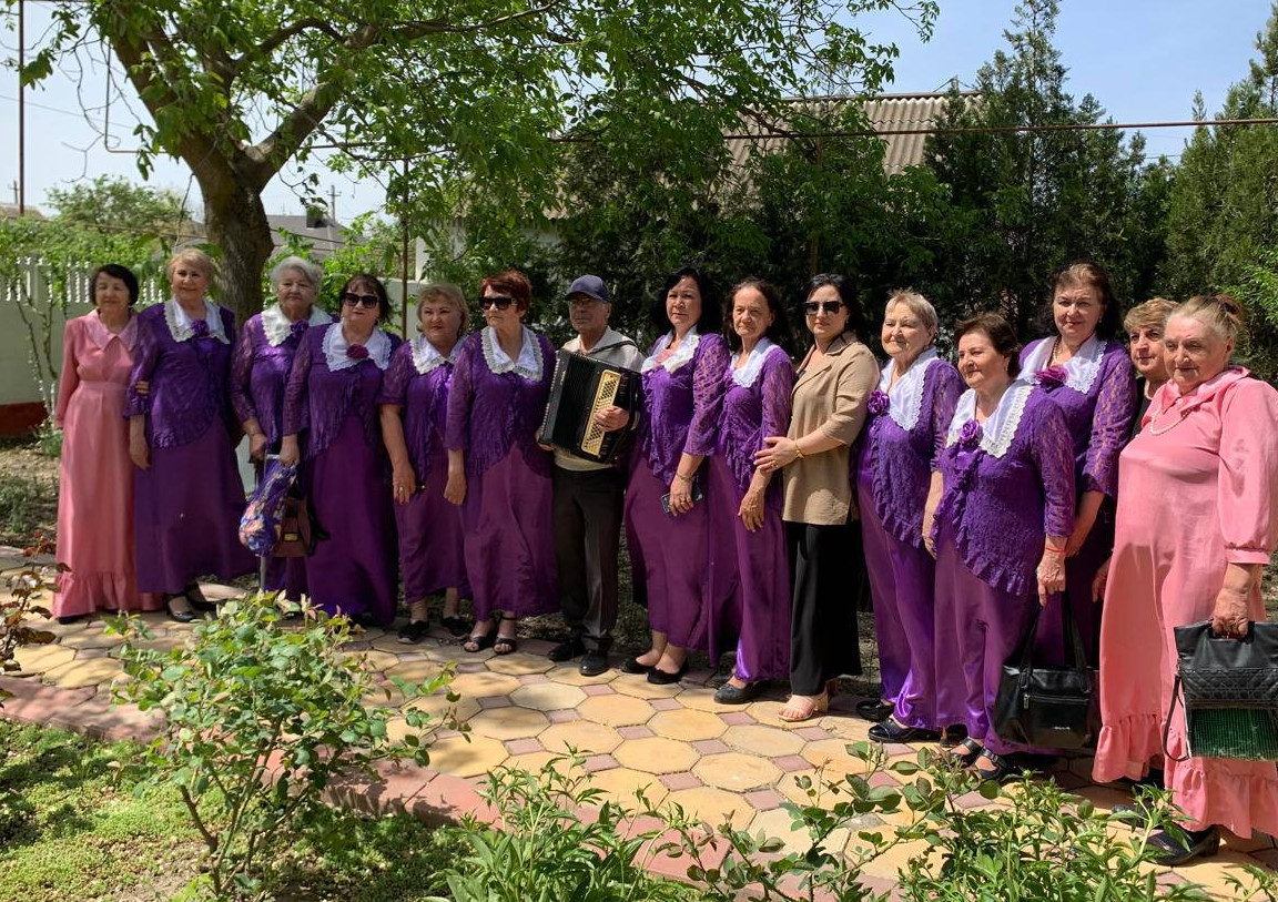 В предверии Дня Победы с музыкальными поздравлениями выступили ветераны отделения социального обслуживания граждан пожилого возраста и инвалидов.