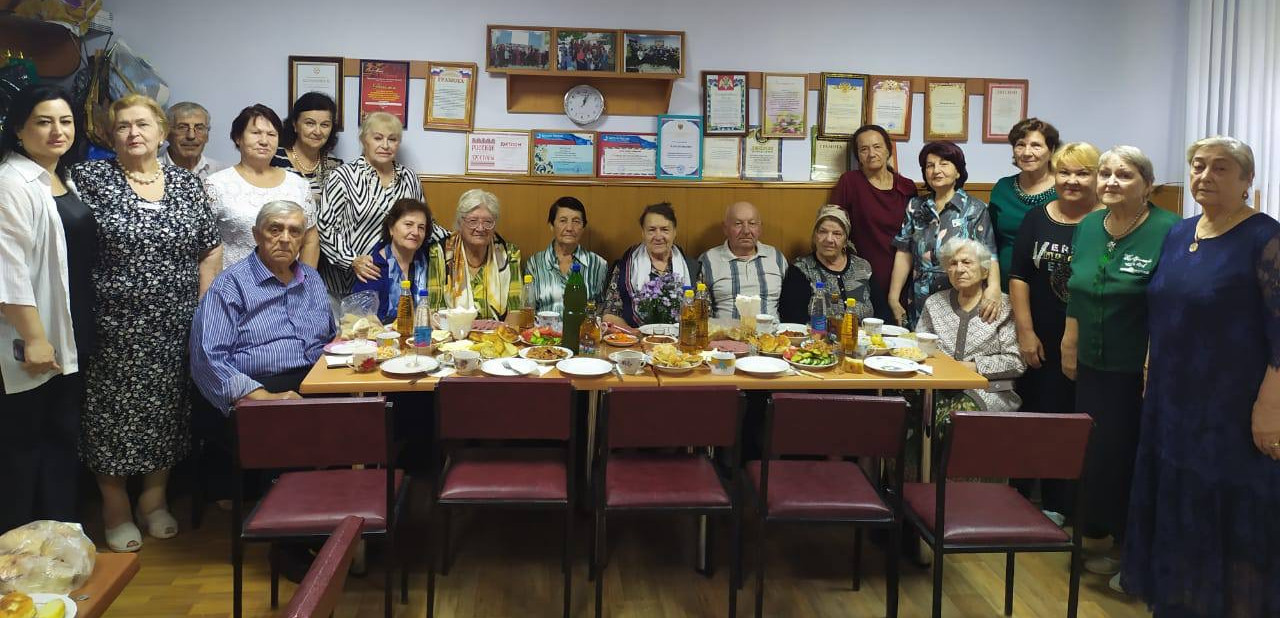 Праздничное мероприятие посвящённое Дню пожилых людей.