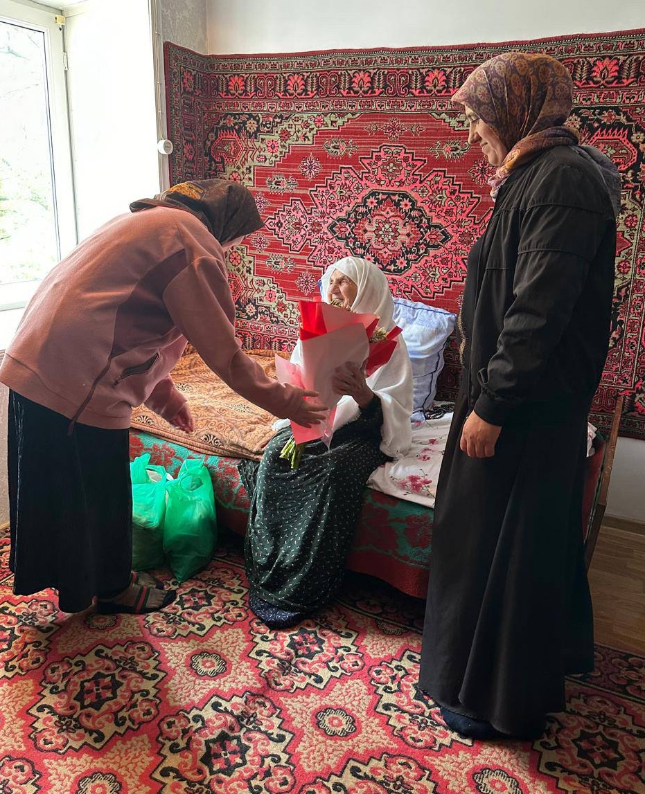 8 мая 2024 г по поручению директора ГБУ РД КЦСОН в МО "Ботлихский район"