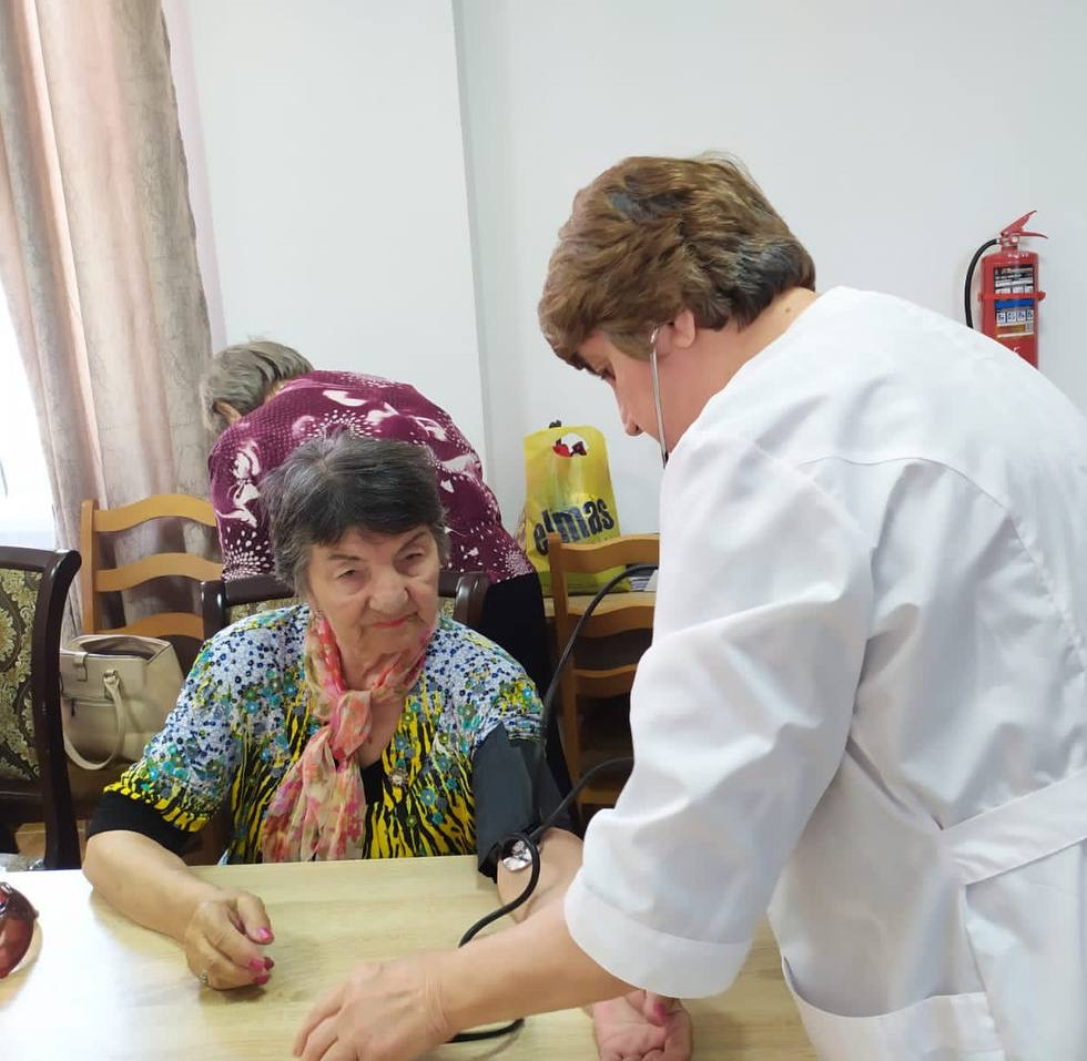 Будни отделения социального обслуживания граждан пожилого возраста и инвалидов в полу стационарной форме.