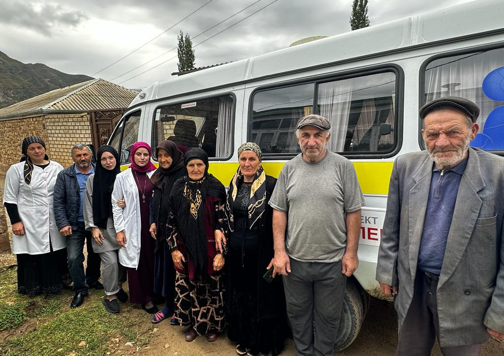 Выезд мобильной бригады по проекту "Демография" в с. Хутни.