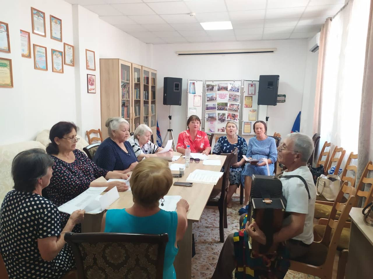 Трудовые будни в отделении социального обслуживания граждан пожилого возраста и инвалидов в полустационарной форме