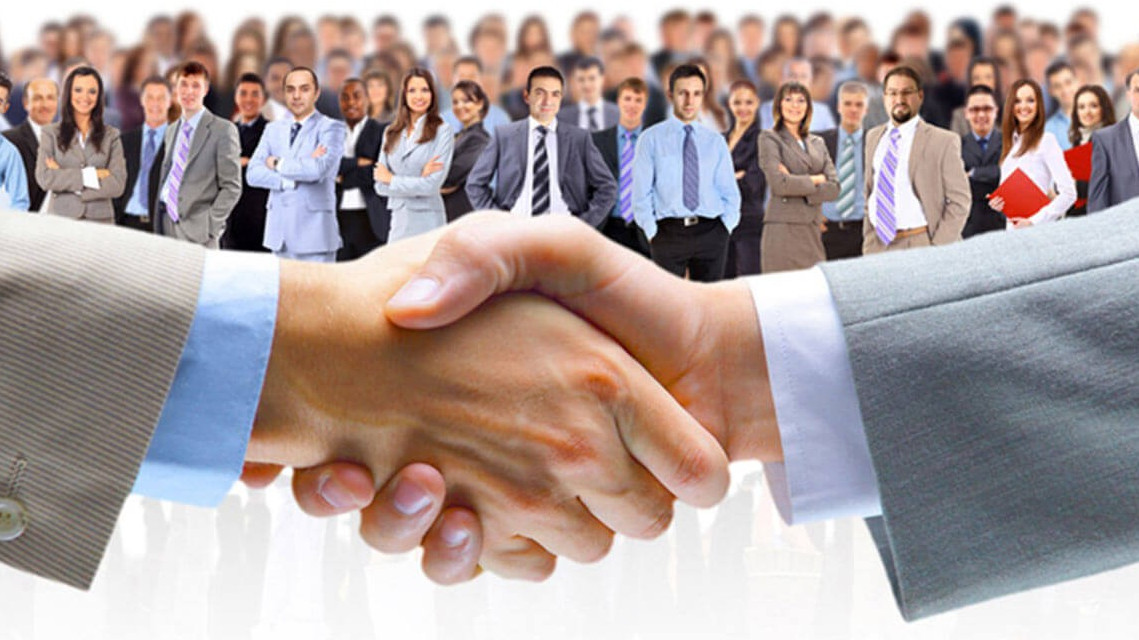 Центр занятости рекомендует всем работодателям заключить коллективный договор и направить его на регистрацию в центр занятости.